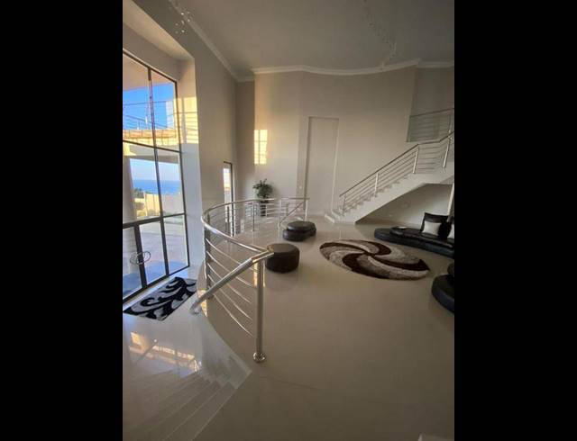 5 BEDROOM HOUSE FOR SALE IN OSLO BEACH